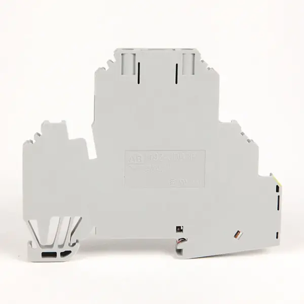 Rockwell Automation / Allen-Bradley 1492-JDG3P