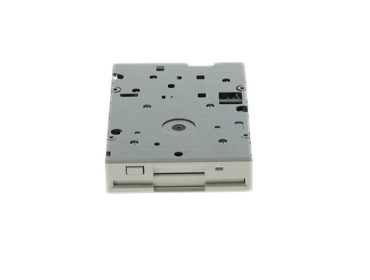 Kuka 101824 - Image 17