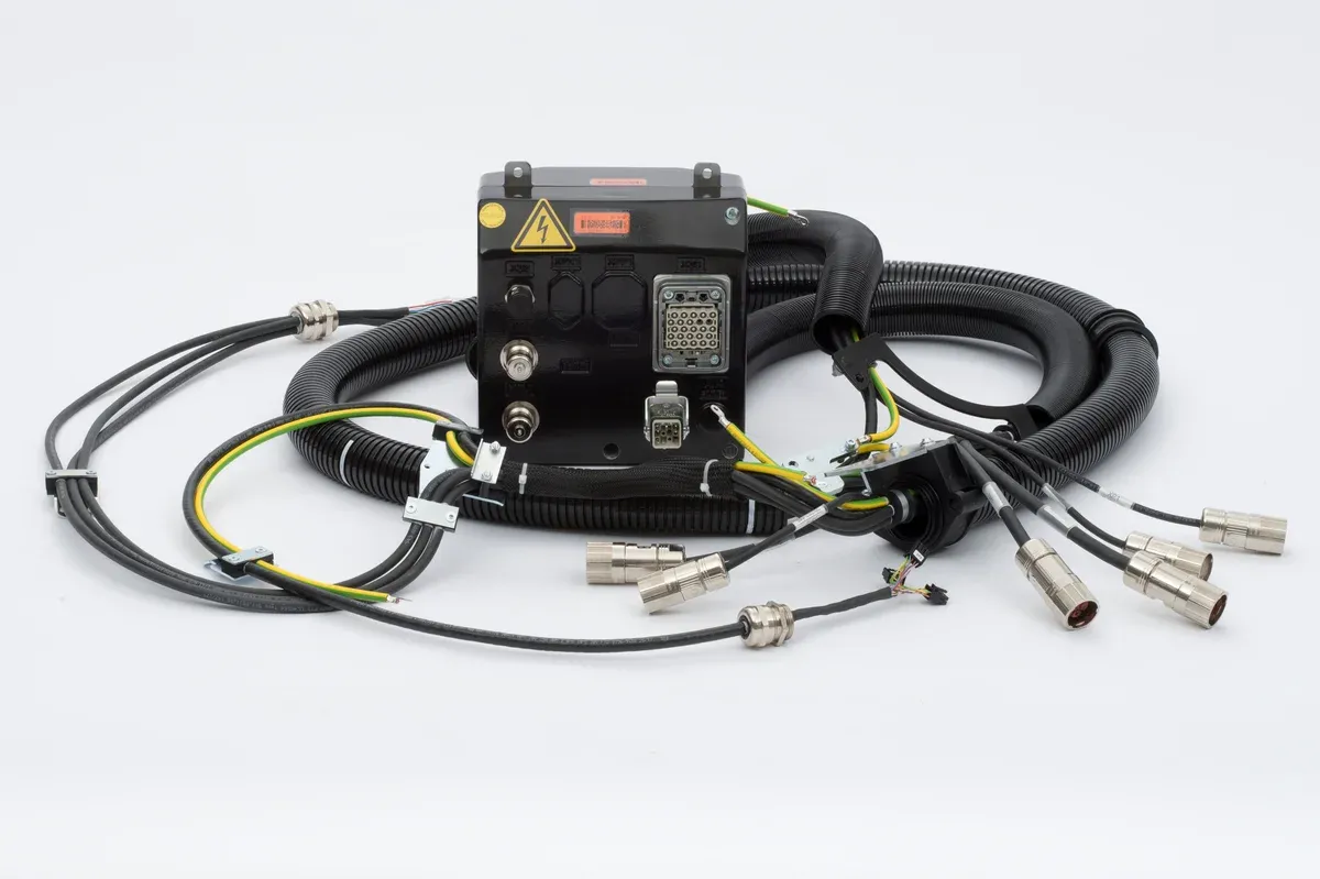 Marketplace_Image-263462_004_300dpi_Front2-tif_v1.webp Kuka 263462 - Image 1